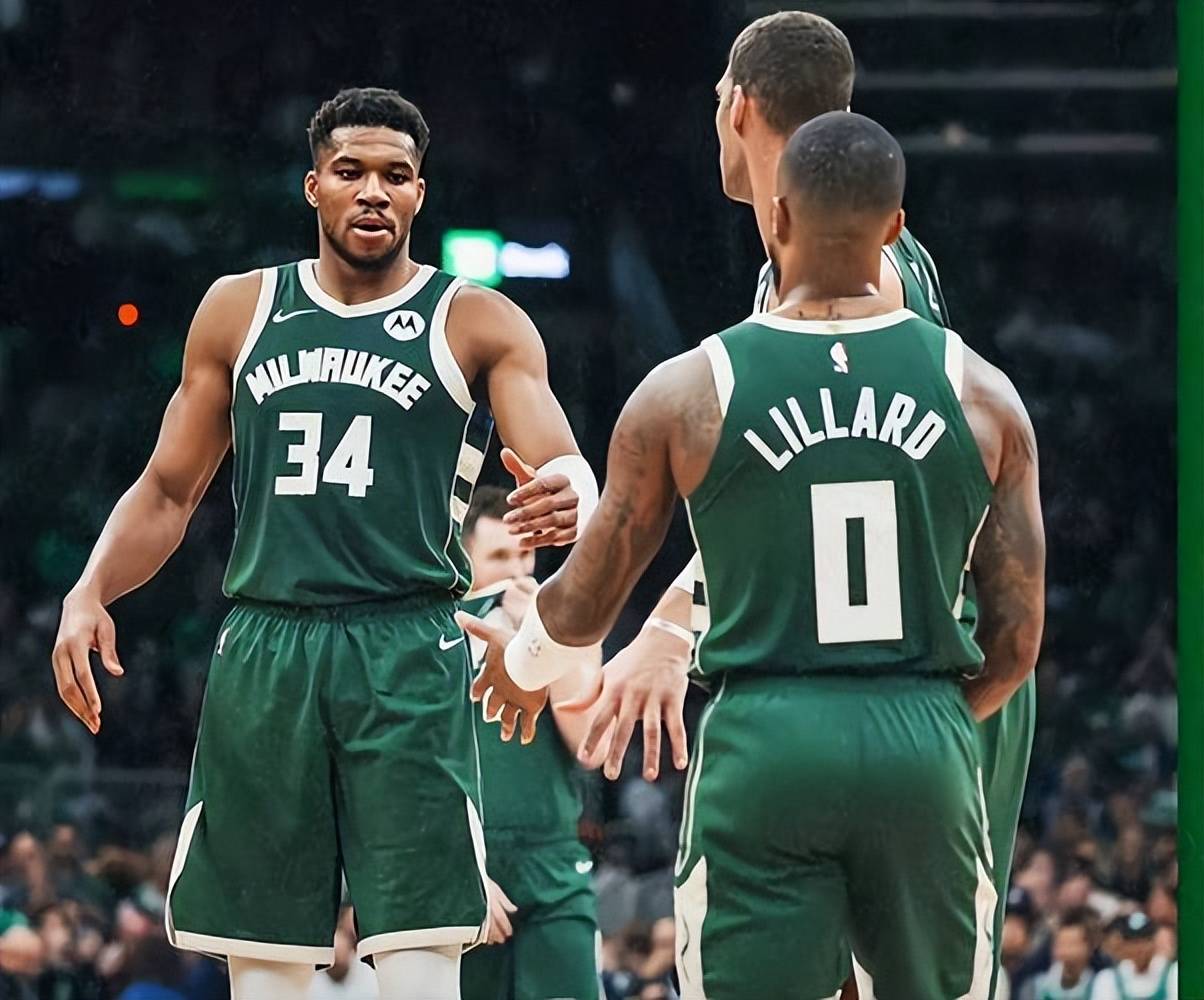 爱游戏平台-字母哥意外战胜独行侠，领先优势明显引爆全场！比赛高潮迭起(字母哥决赛复出)