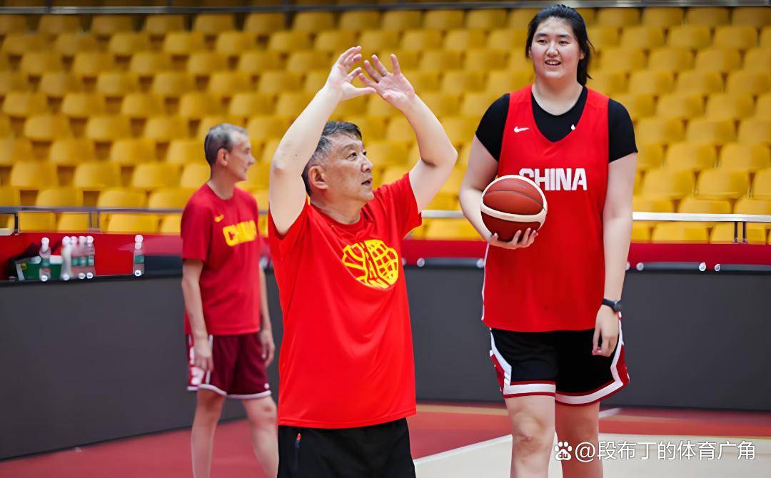 爱游戏正版-布鲁克林篮网训练开放日，转会期伤情更新引欢呼，CBA常规赛在即，更衣室氛围转暖的简单介绍