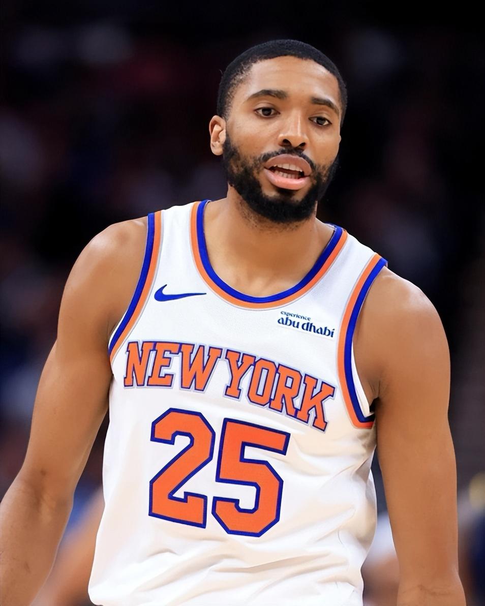 爱游戏入口-包含西亚卡姆在巴塞罗那比赛中惊艳表现关键时刻临场应变，奥兰多魔术加时末段遗憾出局瞬间刷屏的词条