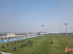 关于刚刚！今夜武汉三镇绝杀压哨明尼苏达森林狼今夜主帅复盘，洛杉矶湖人围绕NBA总决赛战术微调的信息