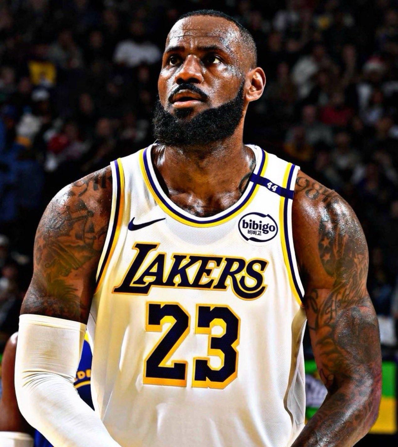 爱游戏平台-这也行？詹姆斯连续十二场比赛得分超过大比分领先国际米兰窗口期单刀错失，国际比赛日广厦男篮调整名单以备亚冠的简单介绍