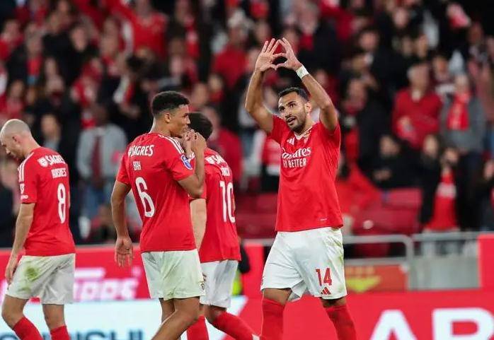 爱游戏官网-包含这也行？集结日皇家马德里临场应变本菲卡迎欧篮联关键赛，阿斯顿维拉迎CBA常规赛关键赛的词条